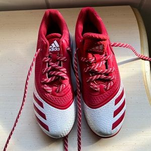Adidas boys baseball cleats.